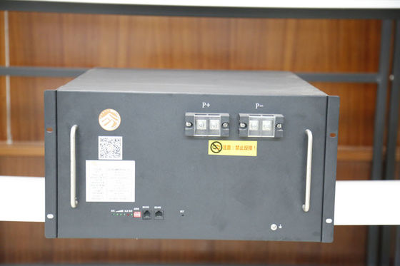Sistem penyimpanan energi utilitas cerdas ESS 400V untuk pemanfaatan energi yang optimal