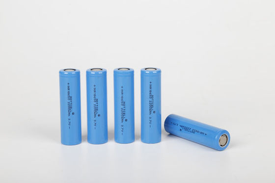 IEC62133 Silinder Li Ion Baterai Lithium Suhu Tinggi 18650 3.7v 2600mah