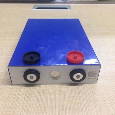 3.2V Lithium Ion Lifepo4 100ah Sel baterai prismatik LFP Kelas A 104Ah