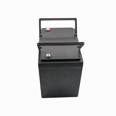 Baterai isi ulang 12V LiFePO4 dengan rating IP67 6000G Terminal M8 Untuk jangka hidup yang diperpanjang