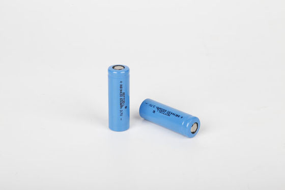 32700 LiFePo4 Baterai Berkinerja Tinggi Sel Baterai 3.2V 6000mAh 6ah Untuk Cahaya Surya