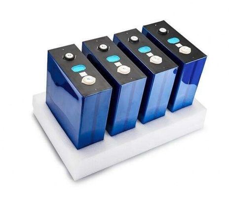 3.2V LiFePO4 CATL Lithium Ion Battery Cell 310ah 320ah Siklus hidup panjang